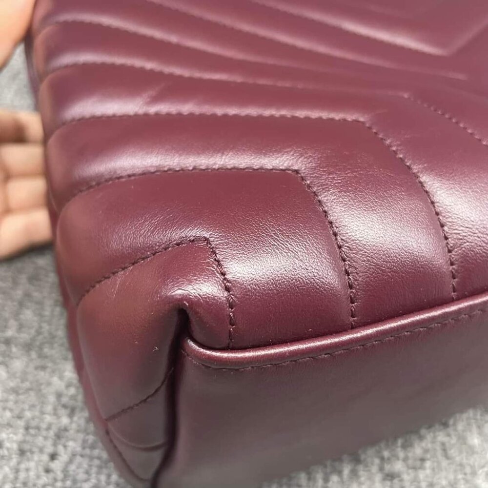 100% Authentic Yves Saint Laurent Medium leather Shoulder Bag - Picture 10 of 14
